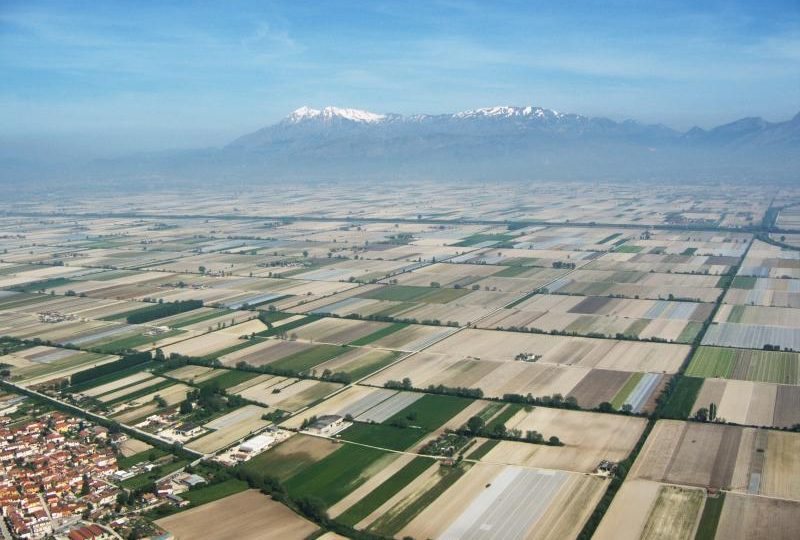 Veduta aerea della Piana del Fucino, l'ex lago prosciugato